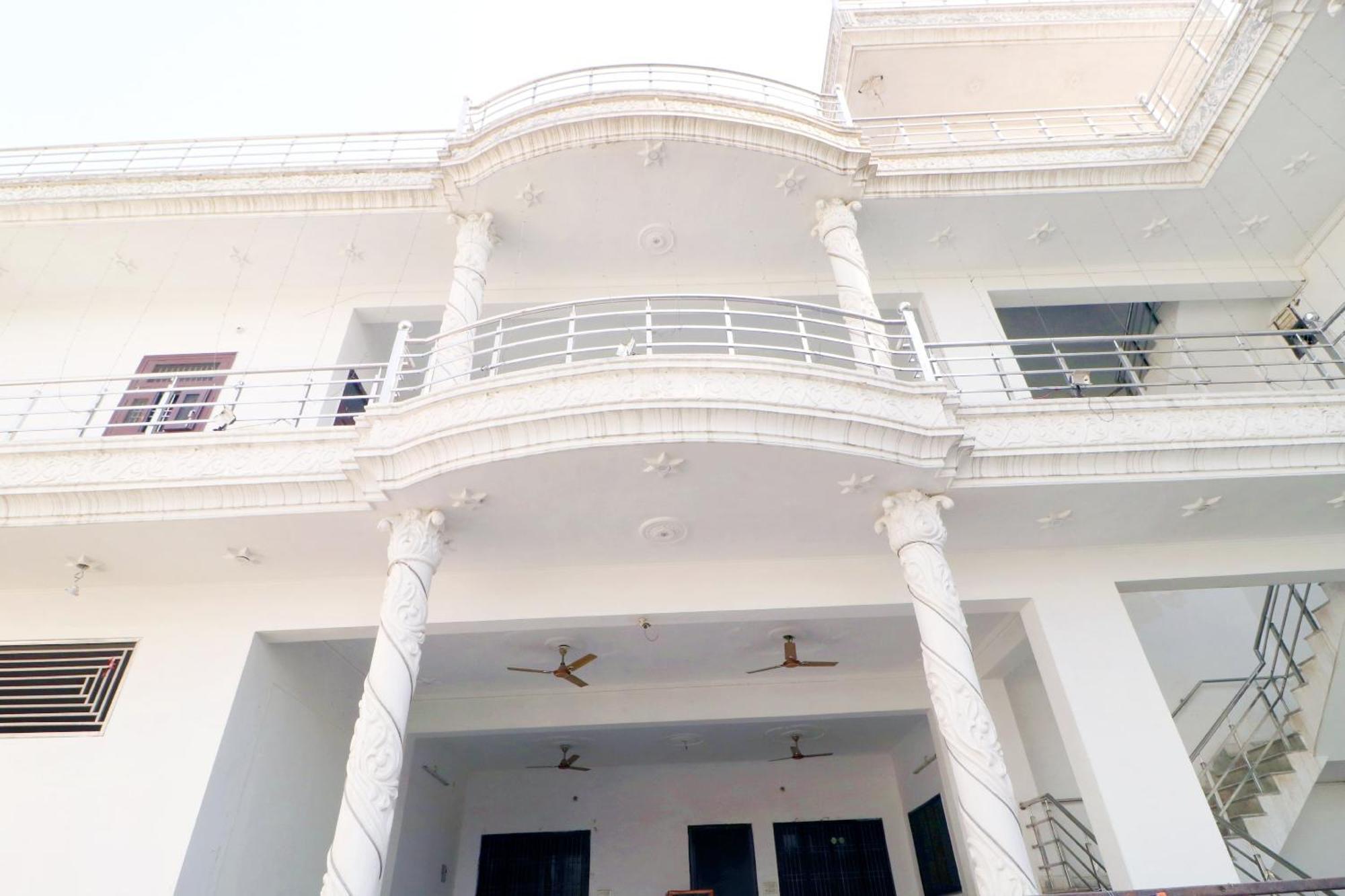 Hotel O Pushp Vatika Bhiwāni Exterior foto